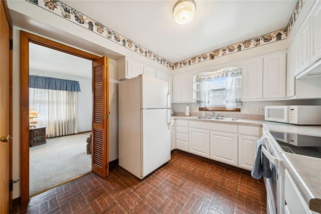 2133 Knox Avenue, Latrobe, PA 15650