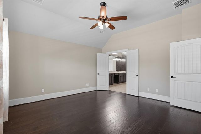 5438 Zephyr Lane, Willis, TX 77318