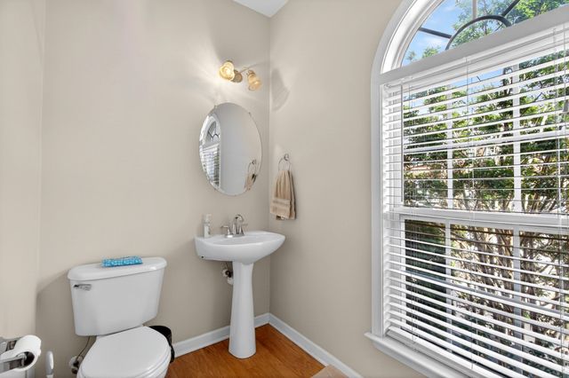 7252 Highway 70 S Apt 503, Nashville, TN 37221
