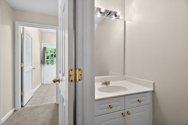 7252 Highway 70 S Apt 503, Nashville, TN 37221