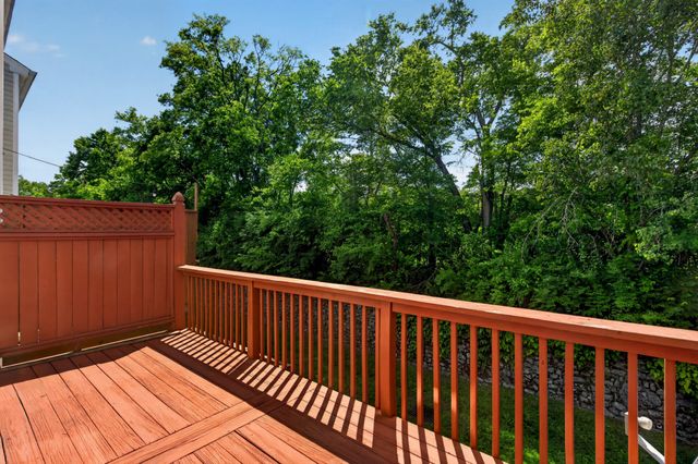 7252 Highway 70 S Apt 503, Nashville, TN 37221