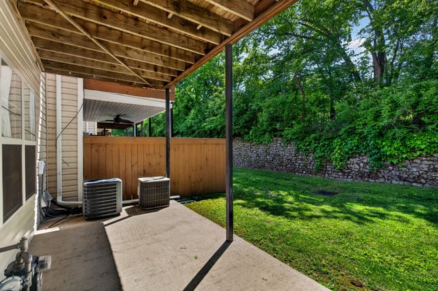 7252 Highway 70 S Apt 503, Nashville, TN 37221