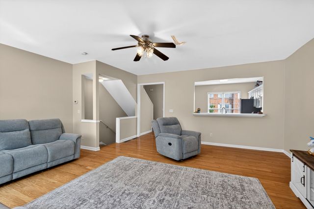 7252 Highway 70 S Apt 503, Nashville, TN 37221