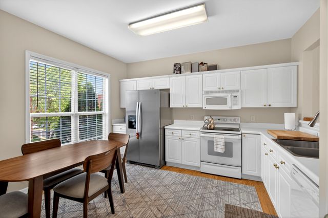 7252 Highway 70 S Apt 503, Nashville, TN 37221