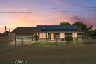 14837 Melbourne, Hesperia, CA 92345