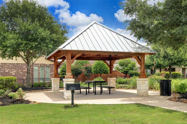 10523 Winding Arbor Court, Cypress, TX 77433