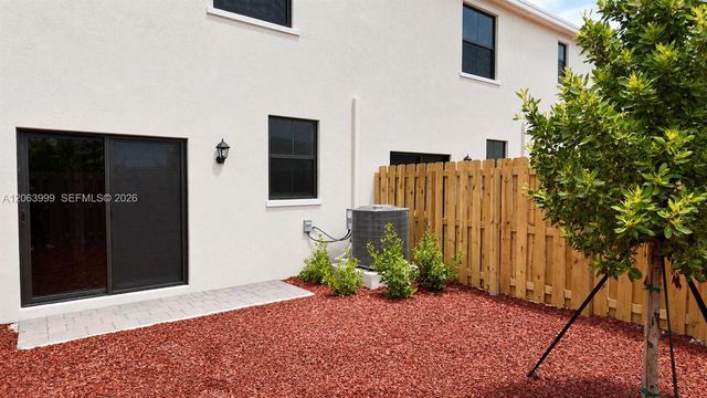1381 NE 4th Avenue 1381, Florida City, FL 33034