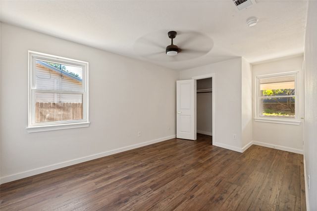 321 Holder Drive, Hurst, TX 76053