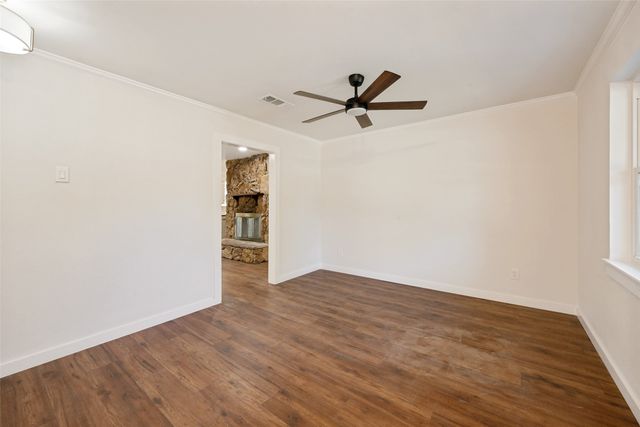 321 Holder Drive, Hurst, TX 76053