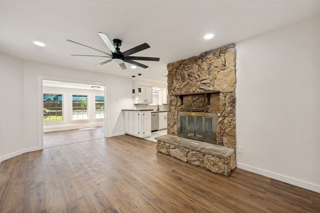 321 Holder Drive, Hurst, TX 76053