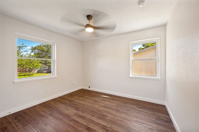 321 Holder Drive, Hurst, TX 76053