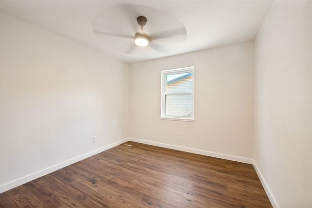 321 Holder Drive, Hurst, TX 76053