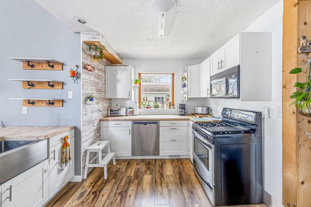 9158 Elmwood Court 185, Morton Twp, MI 49346