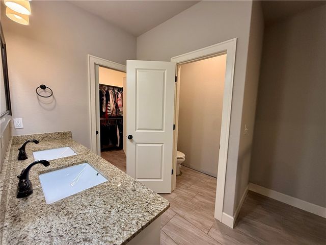 710 Oakley Street, Pea Ridge, AR 72751