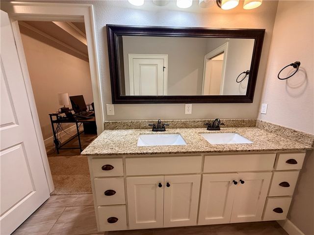 710 Oakley Street, Pea Ridge, AR 72751