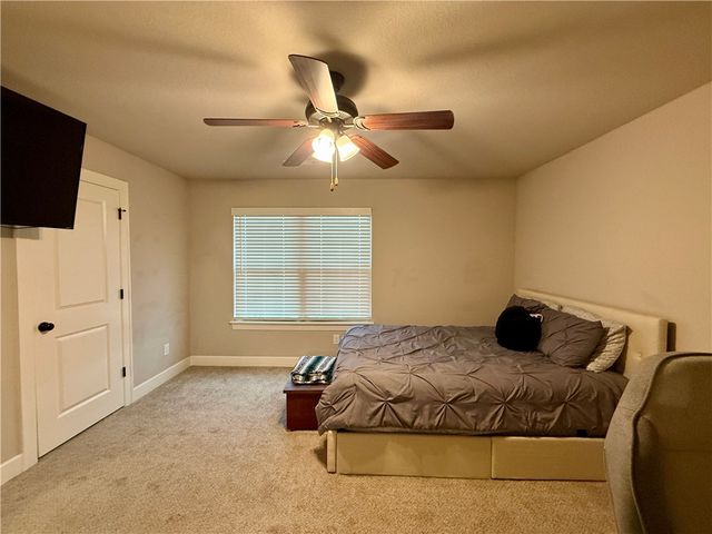 710 Oakley Street, Pea Ridge, AR 72751