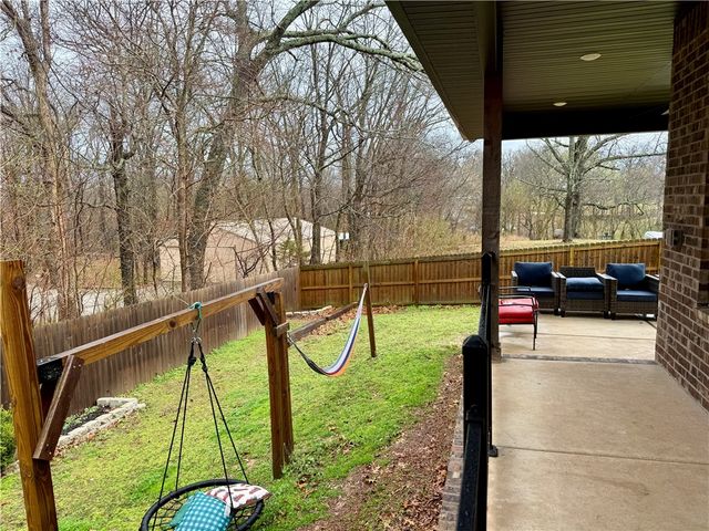 710 Oakley Street, Pea Ridge, AR 72751