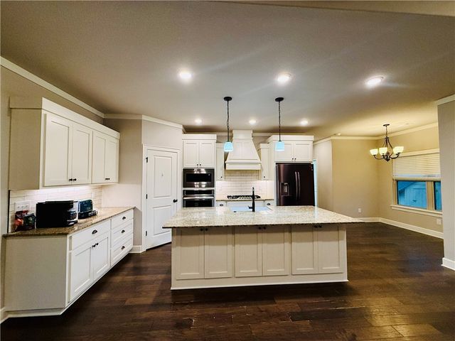 710 Oakley Street, Pea Ridge, AR 72751