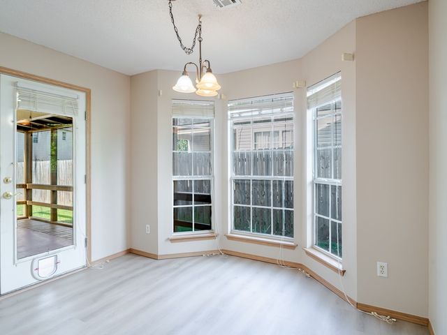 3005 NE 14th Street, Bentonville, AR 72712
