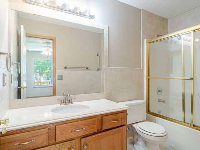 3005 NE 14th Street, Bentonville, AR 72712