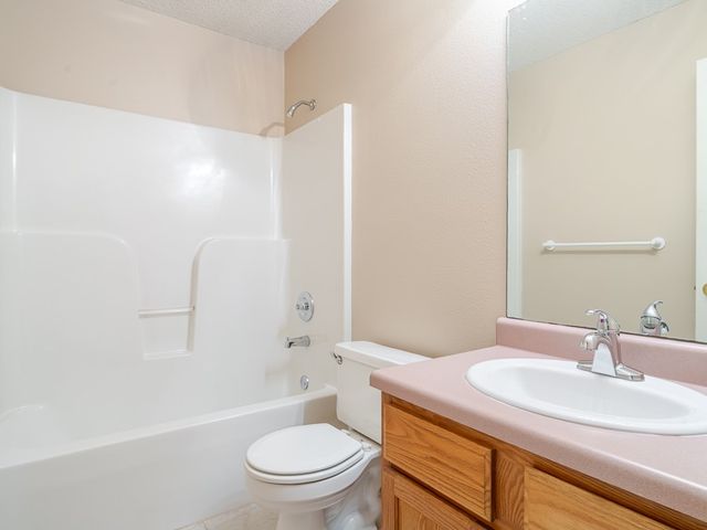 3005 NE 14th Street, Bentonville, AR 72712