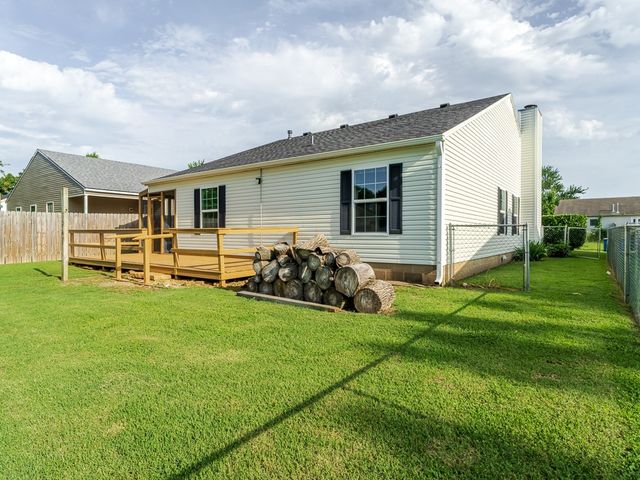 3005 NE 14th Street, Bentonville, AR 72712