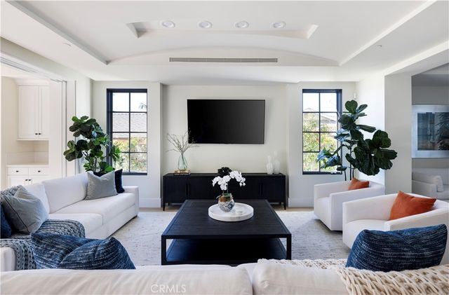 260 Evening Canyon Road, Corona Del Mar, CA 92625