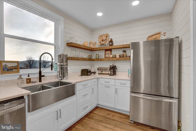 1800 LOWER BAILEY ROAD, Newport, PA 17074