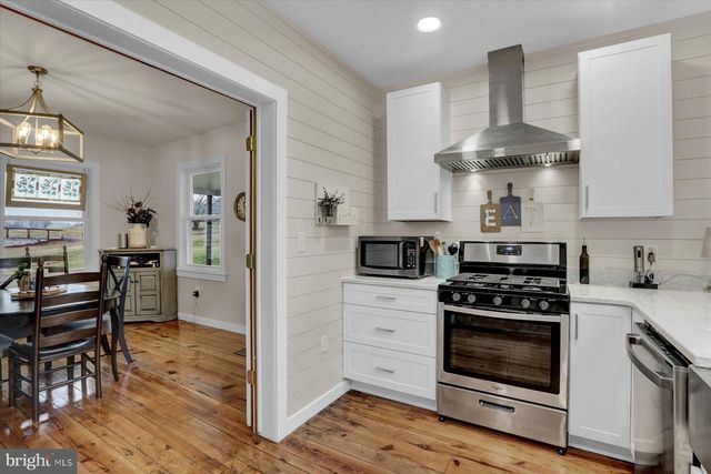 1800 LOWER BAILEY ROAD, Newport, PA 17074