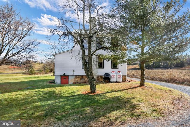 1800 LOWER BAILEY ROAD, Newport, PA 17074
