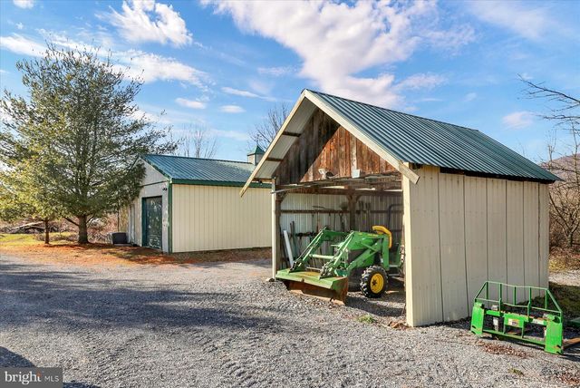 1800 LOWER BAILEY ROAD, Newport, PA 17074