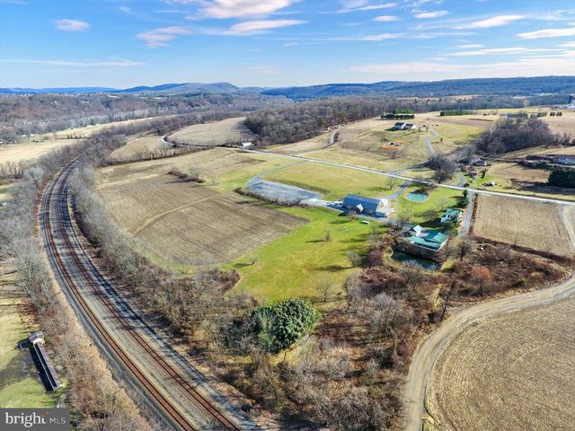 1800 LOWER BAILEY ROAD, Newport, PA 17074
