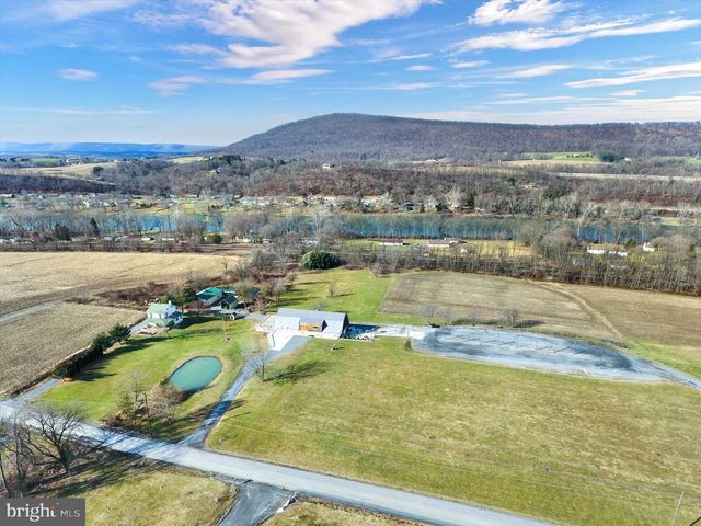 1800 LOWER BAILEY ROAD, Newport, PA 17074