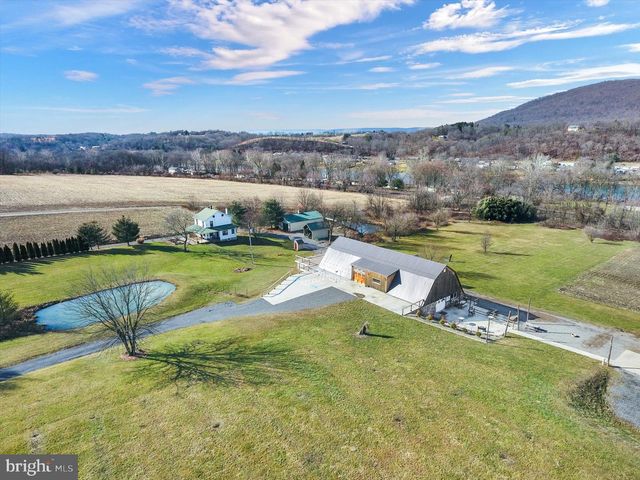 1800 LOWER BAILEY ROAD, Newport, PA 17074