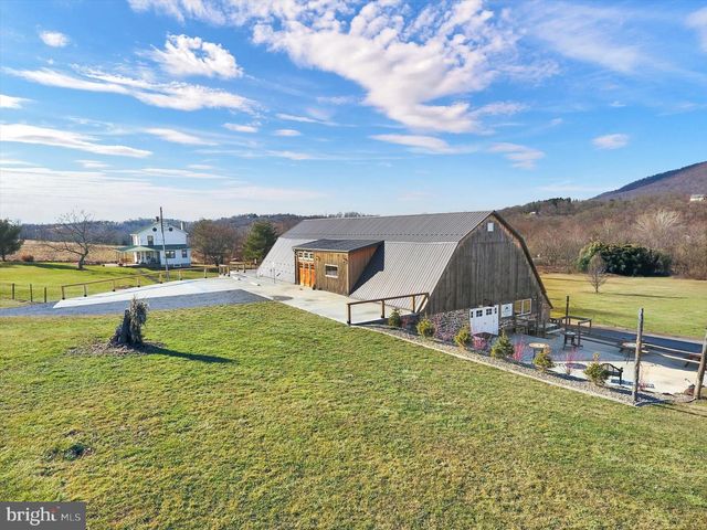 1800 LOWER BAILEY ROAD, Newport, PA 17074