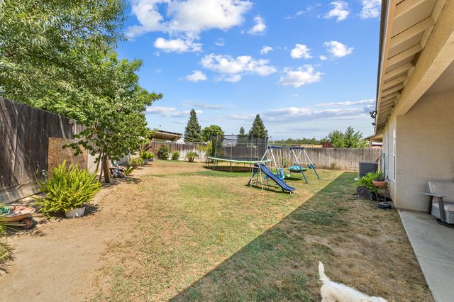 7468 Ensminger Avenue, Visalia, CA 93291