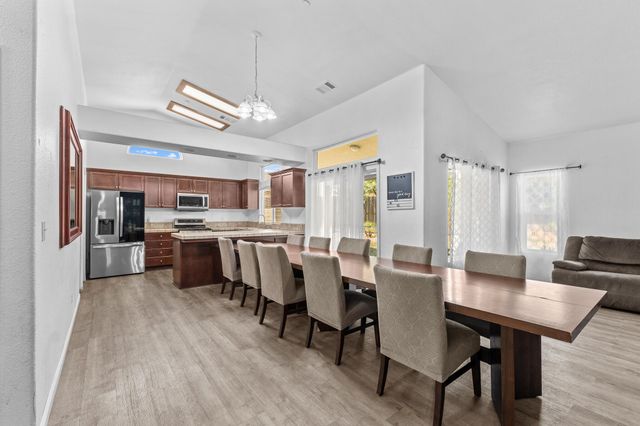 7468 Ensminger Avenue, Visalia, CA 93291