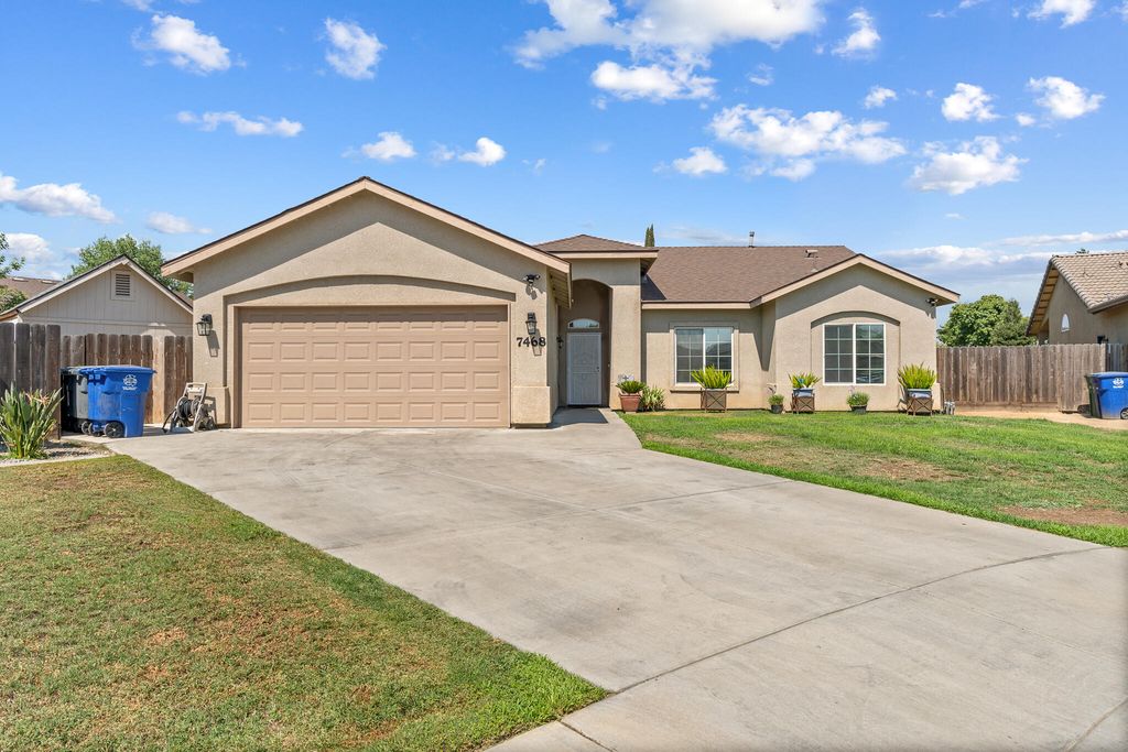 7468 Ensminger Avenue, Visalia, CA 93291