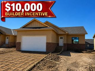 8967 E Joshua St, Bel Aire, KS 67226