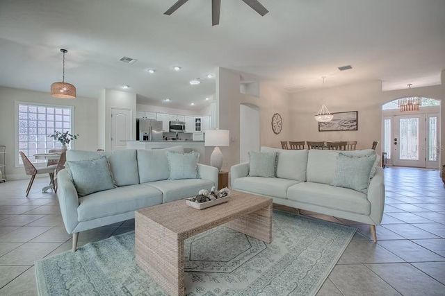 1064 ALCOVE LOOP, The Villages, FL 32162