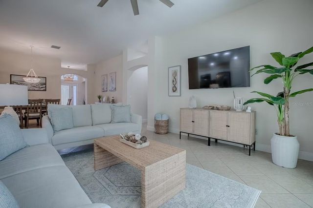 1064 ALCOVE LOOP, The Villages, FL 32162