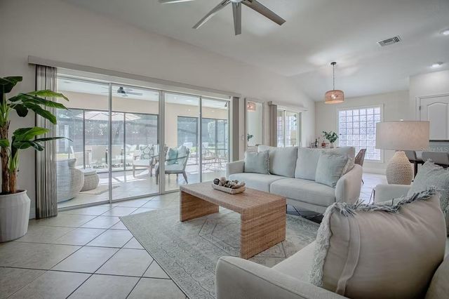 1064 ALCOVE LOOP, The Villages, FL 32162