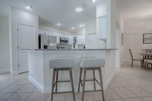 1064 ALCOVE LOOP, The Villages, FL 32162