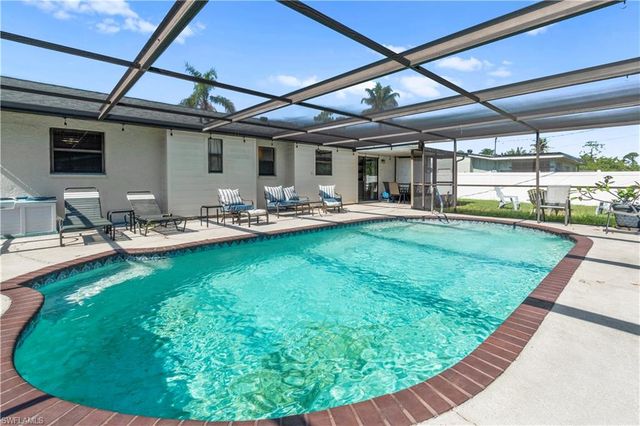 2259 Chandler AVE, Fort Myers, FL 33907