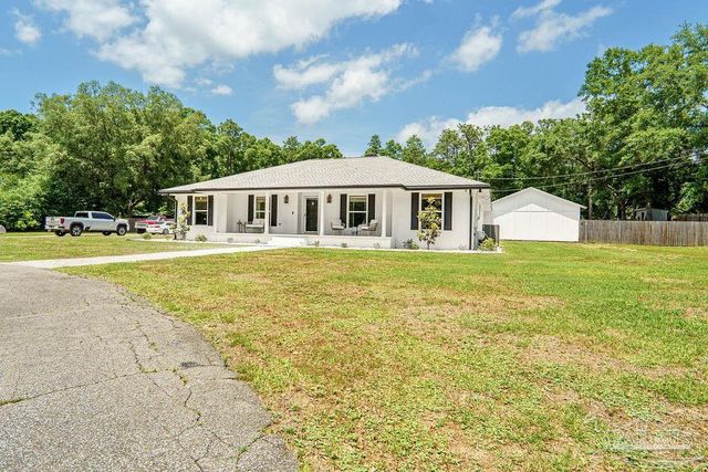 6050 Cheyenne Dr, Milton, FL 32570