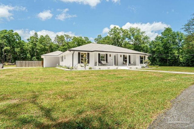 6050 Cheyenne Dr, Milton, FL 32570