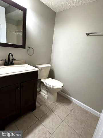 53 KENWOOD DRIVE, Sicklerville, NJ 08081