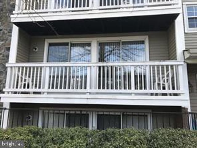 53 KENWOOD DRIVE, Sicklerville, NJ 08081
