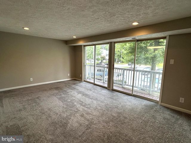 53 KENWOOD DRIVE, Sicklerville, NJ 08081