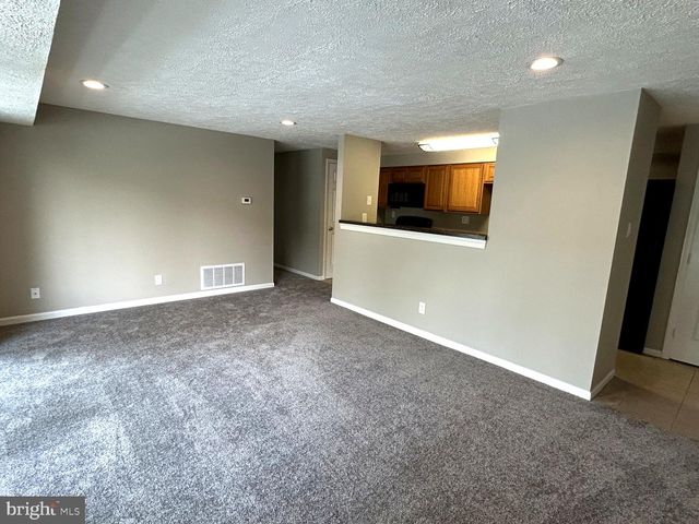 53 KENWOOD DRIVE, Sicklerville, NJ 08081